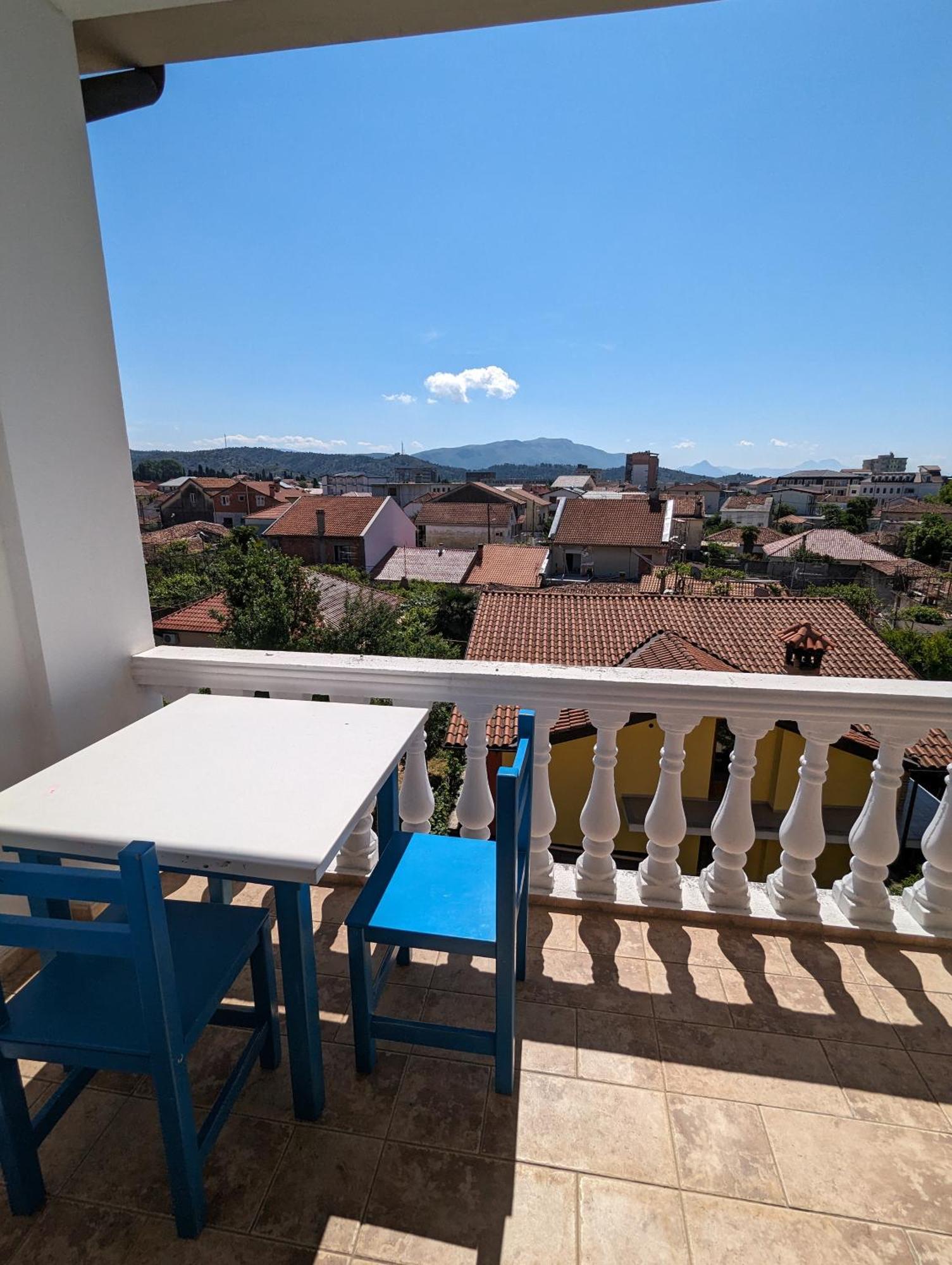 Tias Hostel Шкодер Екстер'єр фото